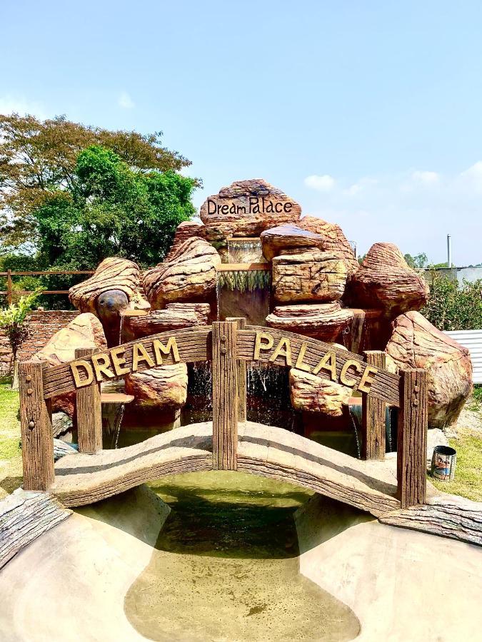 Dream Palace Resort Катманду Экстерьер фото