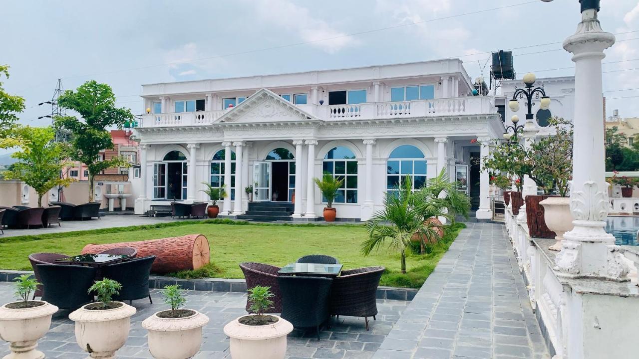 Dream Palace Resort Катманду Экстерьер фото